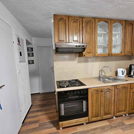 Apartman Zahira Karlobag Buitenkant foto