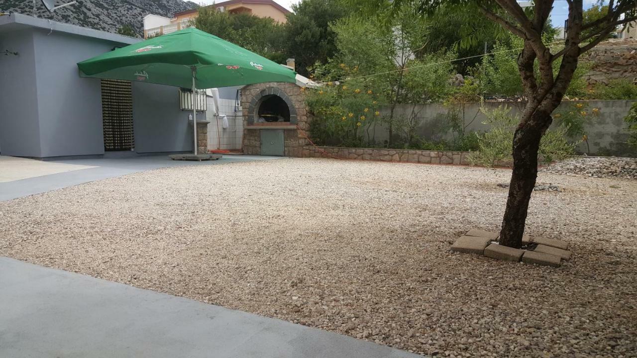 Apartman Zahira Karlobag Buitenkant foto